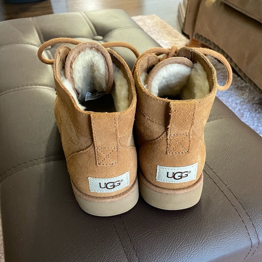Ugg Women’s Bethany Boot